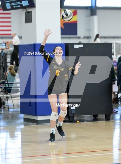 Thumbnail 3 in Ontario Christian vs Gilbert (Nike TOC Southwest) photogallery.
