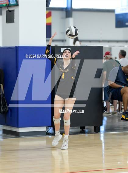 Thumbnail 1 in Ontario Christian vs Gilbert (Nike TOC Southwest) photogallery.