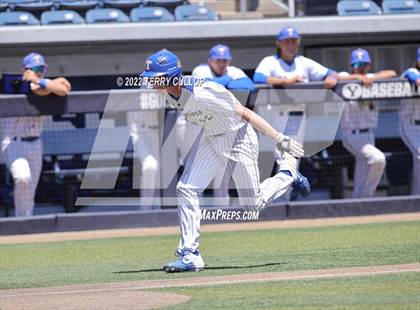 Thumbnail 1 in Pleasant Grove vs. Taylorsville (UHSAA 6A Bracket Play) photogallery.