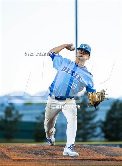 Thumbnail 1 in Dixie vs. Bear River (UHSAA 4A Bracket 1 Final) photogallery.