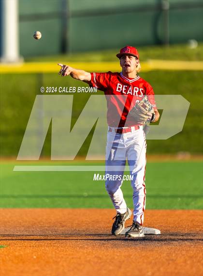 Thumbnail 3 in Dixie vs. Bear River (UHSAA 4A Bracket 1 Final) photogallery.