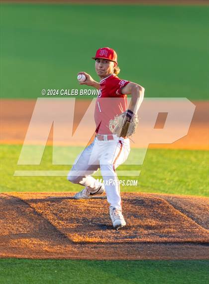 Thumbnail 3 in Dixie vs. Bear River (UHSAA 4A Bracket 1 Final) photogallery.