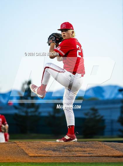 Thumbnail 2 in Dixie vs. Bear River (UHSAA 4A Bracket 1 Final) photogallery.
