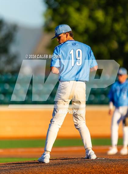 Thumbnail 3 in Dixie vs. Bear River (UHSAA 4A Bracket 1 Final) photogallery.