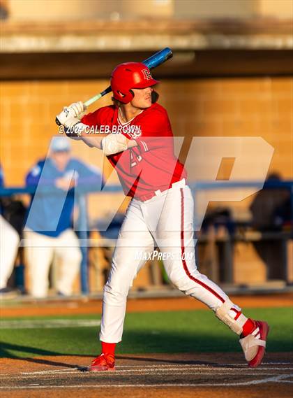 Thumbnail 2 in Dixie vs. Bear River (UHSAA 4A Bracket 1 Final) photogallery.