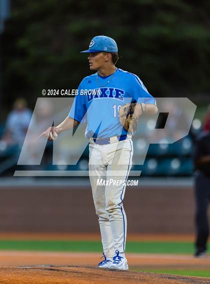 Thumbnail 2 in Dixie vs. Bear River (UHSAA 4A Bracket 1 Final) photogallery.