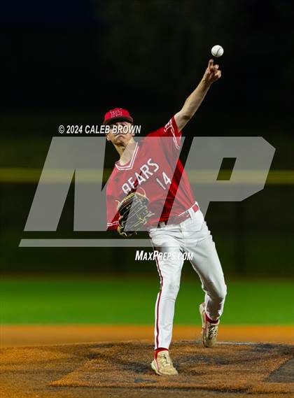 Thumbnail 1 in Dixie vs. Bear River (UHSAA 4A Bracket 1 Final) photogallery.