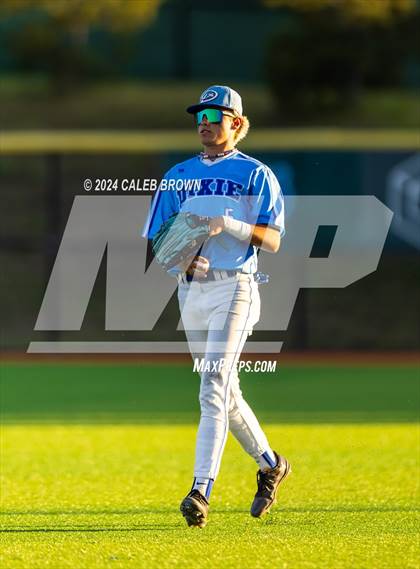 Thumbnail 2 in Dixie vs. Bear River (UHSAA 4A Bracket 1 Final) photogallery.