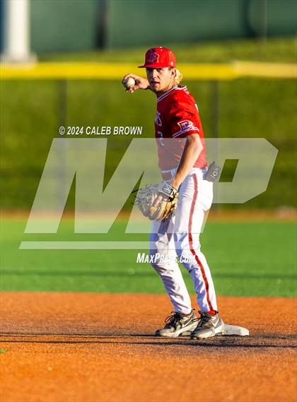 Thumbnail 2 in Dixie vs. Bear River (UHSAA 4A Bracket 1 Final) photogallery.