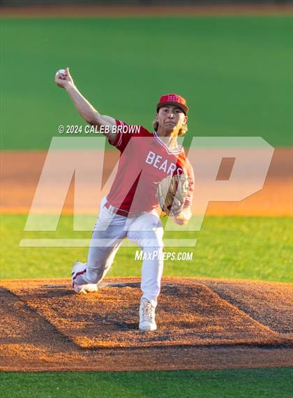 Thumbnail 1 in Dixie vs. Bear River (UHSAA 4A Bracket 1 Final) photogallery.