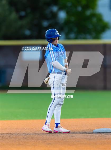 Thumbnail 3 in Dixie vs. Bear River (UHSAA 4A Bracket 1 Final) photogallery.
