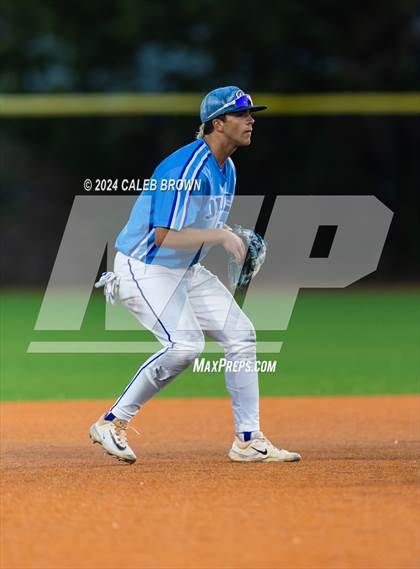 Thumbnail 1 in Dixie vs. Bear River (UHSAA 4A Bracket 1 Final) photogallery.