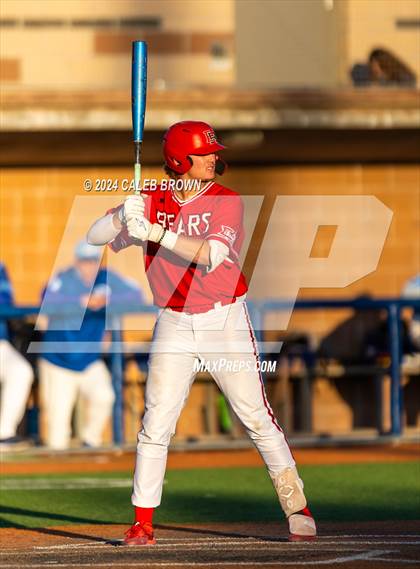 Thumbnail 1 in Dixie vs. Bear River (UHSAA 4A Bracket 1 Final) photogallery.