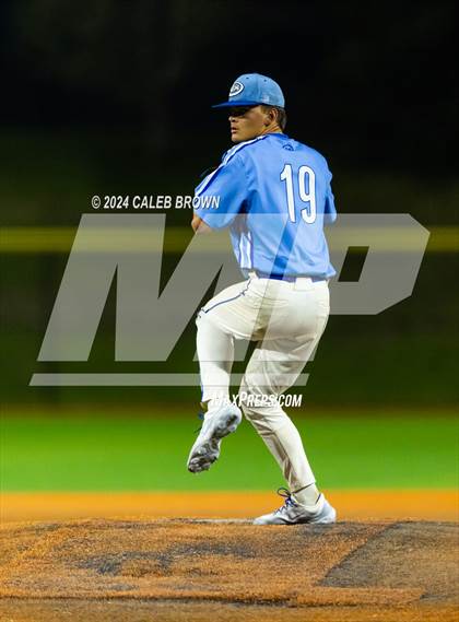 Thumbnail 1 in Dixie vs. Bear River (UHSAA 4A Bracket 1 Final) photogallery.