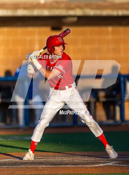 Thumbnail 3 in Dixie vs. Bear River (UHSAA 4A Bracket 1 Final) photogallery.