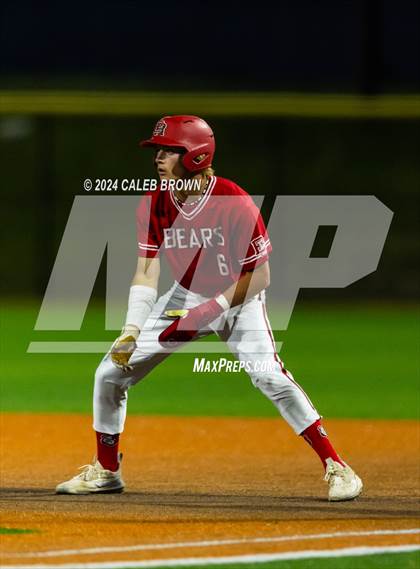 Thumbnail 3 in Dixie vs. Bear River (UHSAA 4A Bracket 1 Final) photogallery.