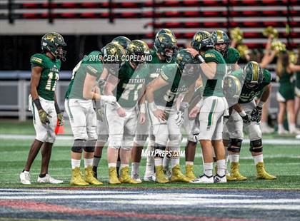 Thumbnail 1 in Cartersville vs. Blessed Trinity (GHSA Class 4A Championship) photogallery.