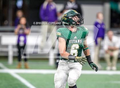 Thumbnail 2 in Cartersville vs. Blessed Trinity (GHSA Class 4A Championship) photogallery.
