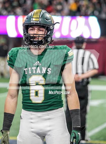 Thumbnail 1 in Cartersville vs. Blessed Trinity (GHSA Class 4A Championship) photogallery.