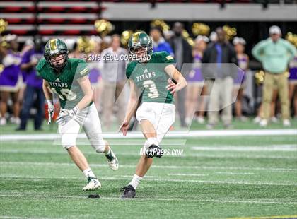 Thumbnail 1 in Cartersville vs. Blessed Trinity (GHSA Class 4A Championship) photogallery.