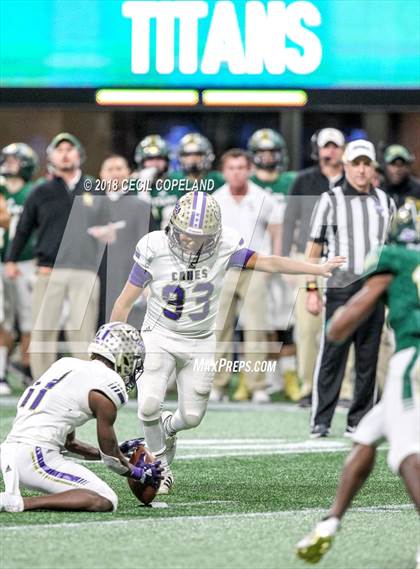 Thumbnail 2 in Cartersville vs. Blessed Trinity (GHSA Class 4A Championship) photogallery.