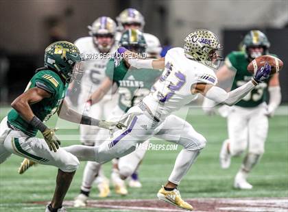 Thumbnail 2 in Cartersville vs. Blessed Trinity (GHSA Class 4A Championship) photogallery.