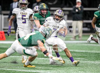 Thumbnail 3 in Cartersville vs. Blessed Trinity (GHSA Class 4A Championship) photogallery.