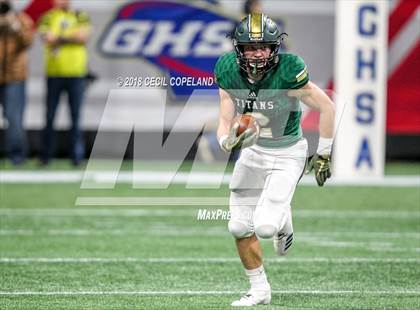 Thumbnail 3 in Cartersville vs. Blessed Trinity (GHSA Class 4A Championship) photogallery.