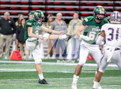 Thumbnail 3 in Cartersville vs. Blessed Trinity (GHSA Class 4A Championship) photogallery.