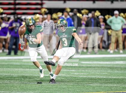 Thumbnail 3 in Cartersville vs. Blessed Trinity (GHSA Class 4A Championship) photogallery.