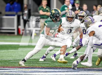 Thumbnail 2 in Cartersville vs. Blessed Trinity (GHSA Class 4A Championship) photogallery.