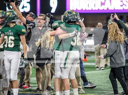 Thumbnail 2 in Cartersville vs. Blessed Trinity (GHSA Class 4A Championship) photogallery.