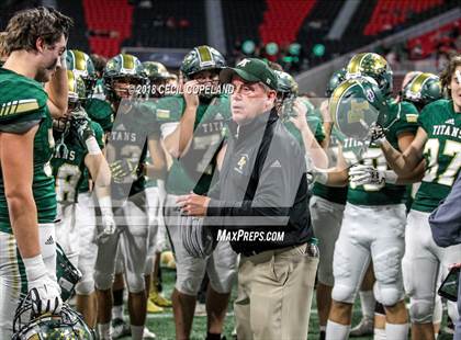 Thumbnail 2 in Cartersville vs. Blessed Trinity (GHSA Class 4A Championship) photogallery.