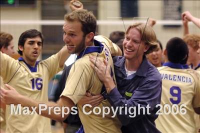Thumbnail 2 in Corona del Mar vs Valencia (D2 Section Final) photogallery.