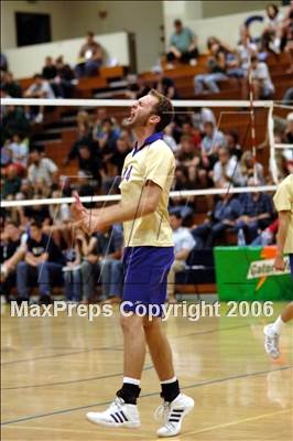 Thumbnail 2 in Corona del Mar vs Valencia (D2 Section Final) photogallery.