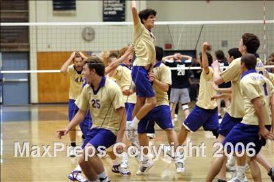 Thumbnail 3 in Corona del Mar vs Valencia (D2 Section Final) photogallery.