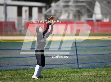 Thumbnail 3 in Arleta vs Eagle Rock (Spring Fling Tournament) photogallery.