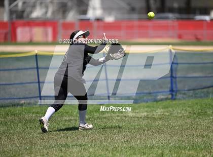 Thumbnail 1 in Arleta vs Eagle Rock (Spring Fling Tournament) photogallery.