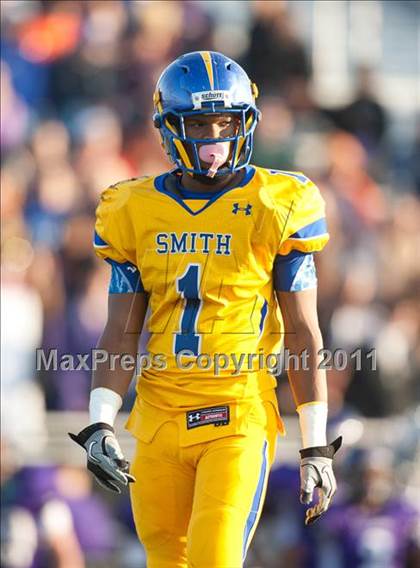 Thumbnail 1 in Oscar Smith vs. Battlefield (VHSL Division 6 AAA Semifinal) photogallery.