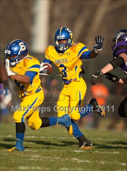 Thumbnail 3 in Oscar Smith vs. Battlefield (VHSL Division 6 AAA Semifinal) photogallery.