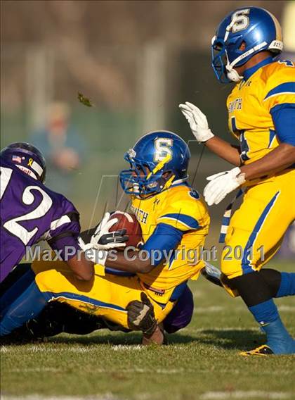 Thumbnail 2 in Oscar Smith vs. Battlefield (VHSL Division 6 AAA Semifinal) photogallery.