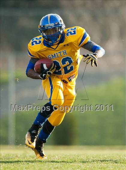 Thumbnail 3 in Oscar Smith vs. Battlefield (VHSL Division 6 AAA Semifinal) photogallery.