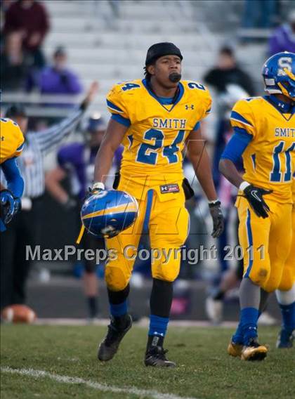 Thumbnail 2 in Oscar Smith vs. Battlefield (VHSL Division 6 AAA Semifinal) photogallery.