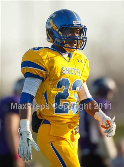 Thumbnail 3 in Oscar Smith vs. Battlefield (VHSL Division 6 AAA Semifinal) photogallery.