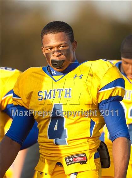 Thumbnail 3 in Oscar Smith vs. Battlefield (VHSL Division 6 AAA Semifinal) photogallery.