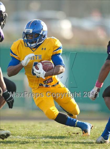 Thumbnail 1 in Oscar Smith vs. Battlefield (VHSL Division 6 AAA Semifinal) photogallery.