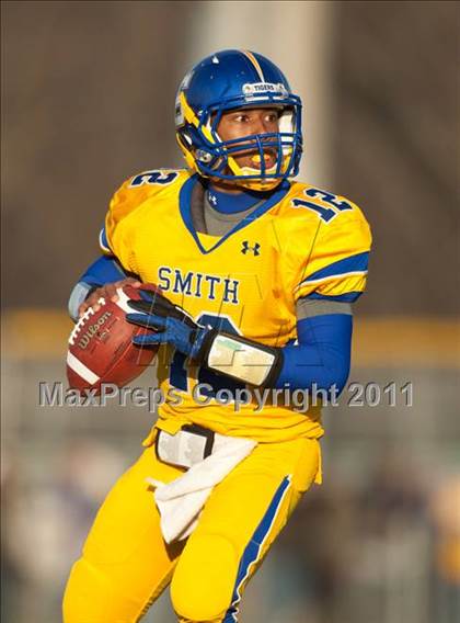 Thumbnail 2 in Oscar Smith vs. Battlefield (VHSL Division 6 AAA Semifinal) photogallery.
