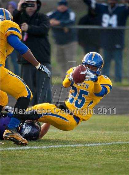 Thumbnail 3 in Oscar Smith vs. Battlefield (VHSL Division 6 AAA Semifinal) photogallery.