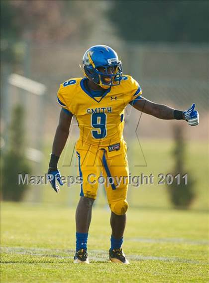 Thumbnail 3 in Oscar Smith vs. Battlefield (VHSL Division 6 AAA Semifinal) photogallery.