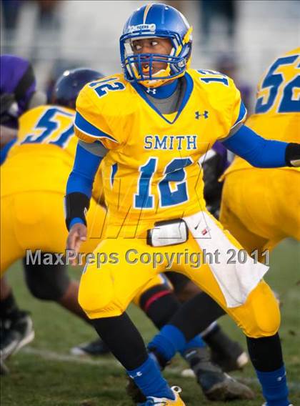 Thumbnail 1 in Oscar Smith vs. Battlefield (VHSL Division 6 AAA Semifinal) photogallery.